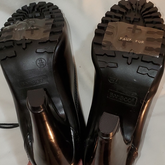 Women's Bamboo Heeled Ankle Boots - Picture 3 of 6